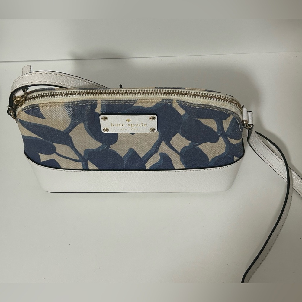 SOLD - Kate Spade Wellesley Leaves Hanna Hyacinth Crossbody - Picture 3 of 11